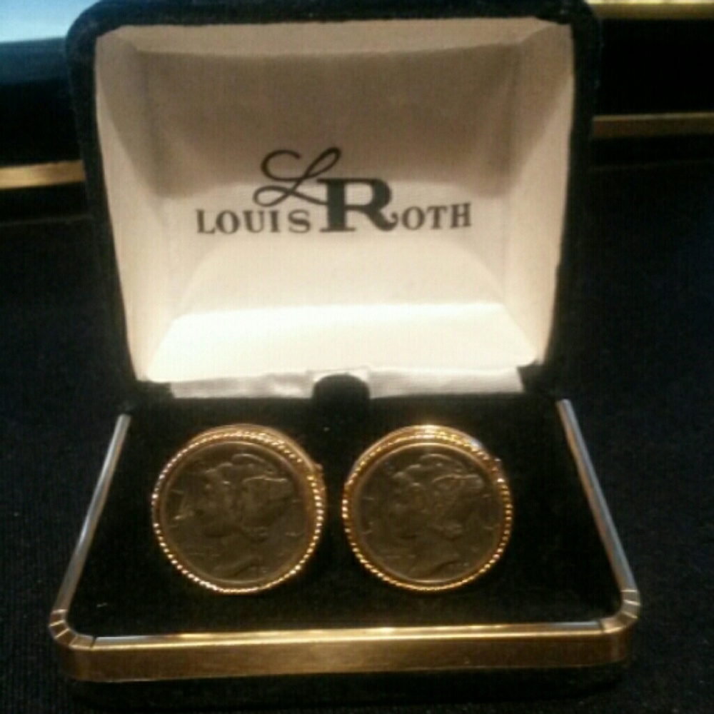 Novelty cufflinks, dimes